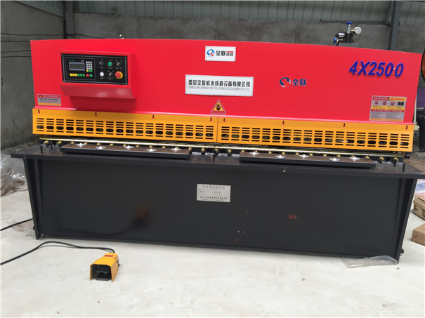 可傾(qing)壓力機