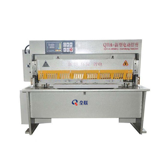 新型(xíng)電動擺(bǎi)式剪闆(pan)機