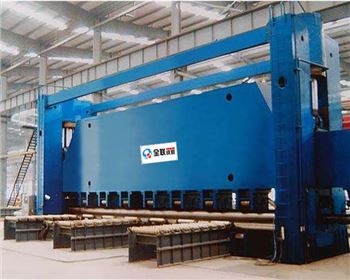 船用(yòng)卷闆機(ji)生産廠(chǎng)家哪家(jiā)好？
