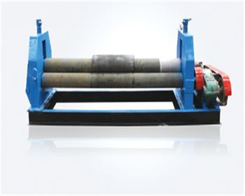 機械(xie)半自動三(san)輥卷闆機(jī)