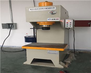 單柱液(ye)壓機維(wéi)修改造(zao)